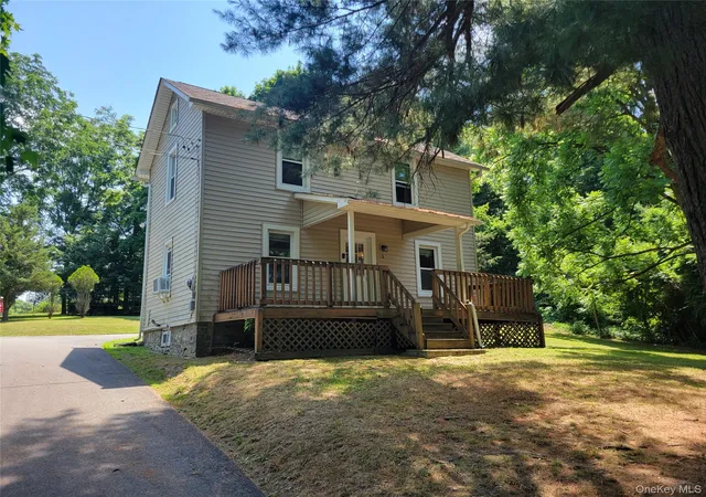 Homes for sale in Marlboro, NY | 3 Albertson Rd, Marlboro, NY 12542 | MLS# 1020679