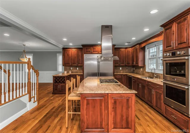 5th image of 17 Vera Ave, Oyster Bay, NY 11803 | MLS# 1020683