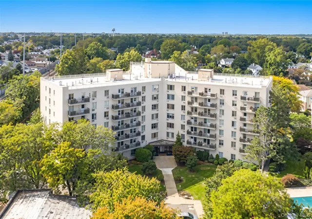 Homes for sale in North Hempstead, NY | 135 Post Ave #2Q, North Hempstead, NY 11590 | MLS# 1020686