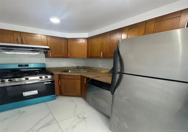 2nd image of 38 34 Parsons Blvd #D, Flushing, NY 11354 | MLS# 1020712