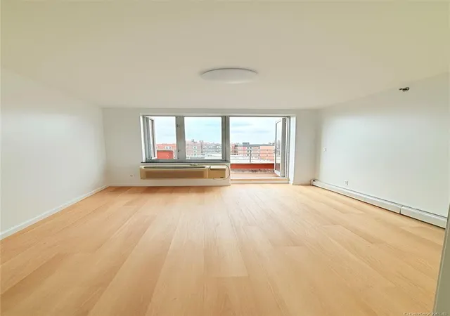 4th image of 38-34 Parsons Blvd, New York, NY 11354