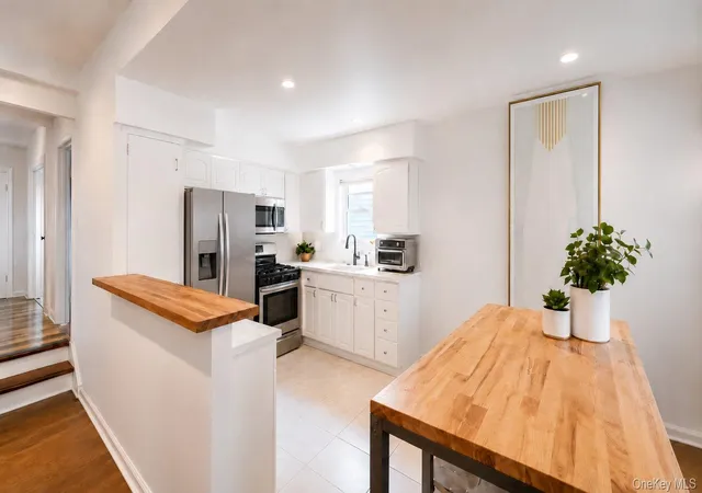 Photo 4 of Sale Pending at 614 Beach 69th St, Arverne, NY 11692 | MLS# 1020729 | Listing updated on 2026-08-25