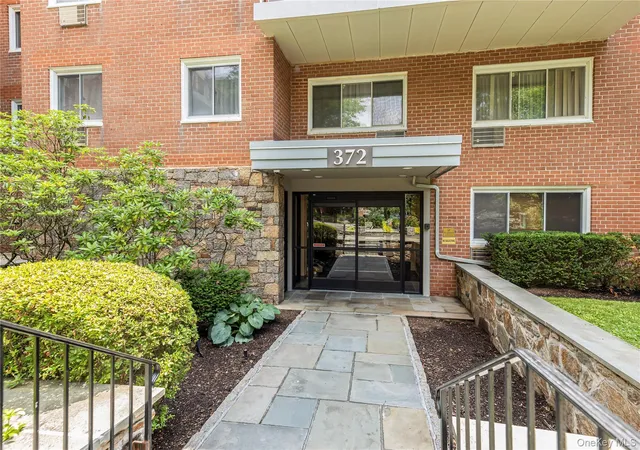 Homes for sale in Scarsdale, NY | 372 Central Park Ave #2A, Scarsdale, NY 10583 | MLS# 1020731