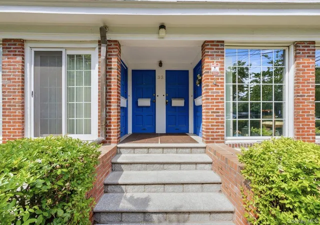 5th image of 21 Crescent Pl, Yonkers, NY 10704 | MLS# 1020735