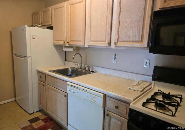 5th image of 2295 Milburn Ave, Hempstead, NY 11550