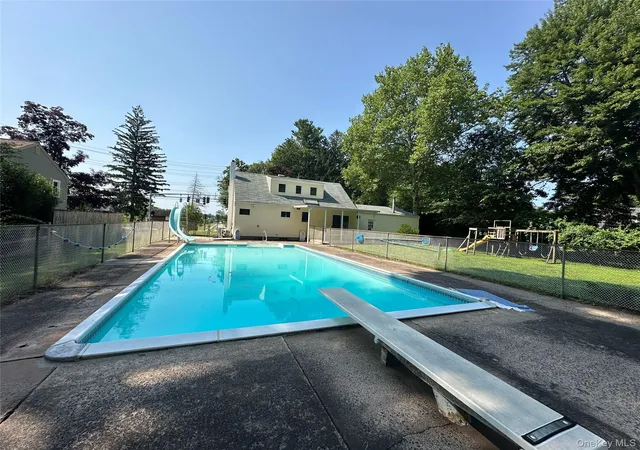 Photo 2 of Sale Pending at 382 Convent Rd, Orangetown, NY 10913 | MLS# 1020762 | Listing updated on 2026-08-18