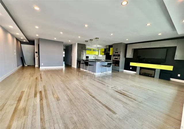 2nd image of 750 Lido Blvd #81B, Hempstead, NY 11561 | MLS# 1020771