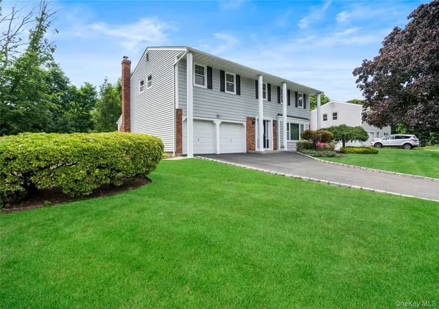 2nd image of 16 Bruce Dr, Brookhaven, NY 11720 | MLS# 1020777