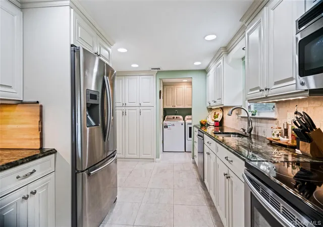 4th image of 16 Bruce Dr, Brookhaven, NY 11720 | MLS# 1020777