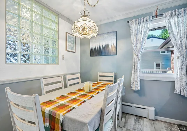 Photo 4 of Single family home for sale at 148 Oak Ave, Brookhaven, NY 11967 | MLS# 1020783 | Listing updated on 2026-10-03
