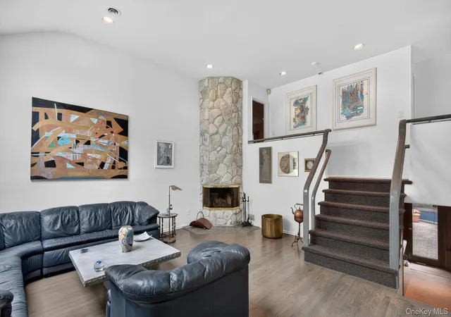 Photo 3 of Sale Pending at 15 Ulster Dr, Oyster Bay, NY 11753 | MLS# 1020804 | Listing updated on 2026-08-18