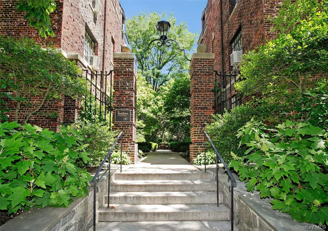 Homes for sale in White Plains, NY | 20 N Broadway #J245, White Plains, NY 10601 | MLS# 1020809