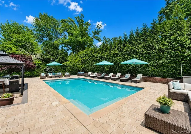 4th image of 345 Heather Ln, Hempstead, NY 11557 | MLS# 1020832