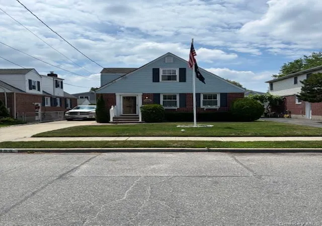 Homes for sale in Hempstead, NY | 655 2nd Pl S, Hempstead, NY 11530 | MLS# 1020836