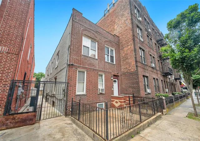 Homes for sale in New York, NY | 558 Midwood St, New York, NY 11203 | MLS# 1020837