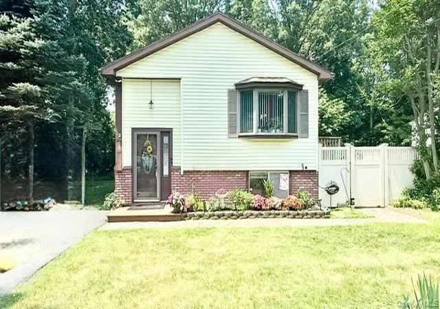 1st image of 26 Robinwood St, Brookhaven, NY 11950 | MLS# 1020846