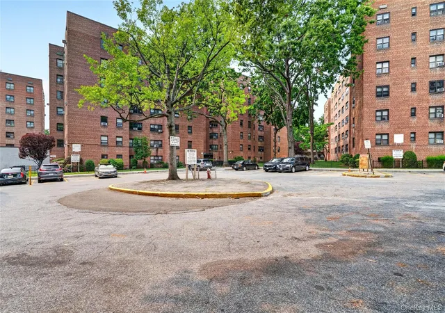 2nd image of 30 Fleetwood Ave, Mount Vernon, NY 10552
