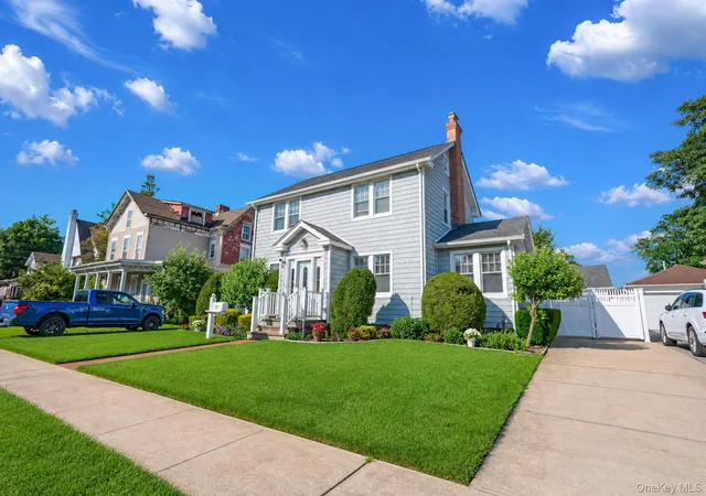 Homes for sale in Hempstead, NY | 27 Hilbert St, Hempstead, NY 11550 | MLS# 1020873