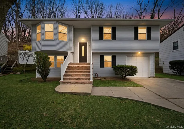 1st image of 9 Harmony Ln, Glen Cove, NY 11542 | MLS# 1020891