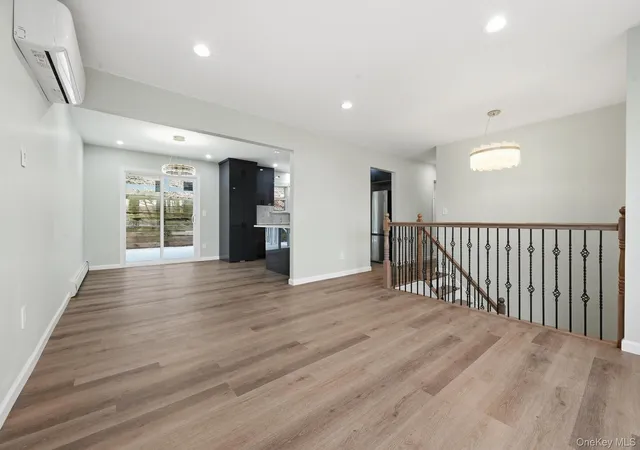 2nd image of 9 Harmony Ln, Glen Cove, NY 11542 | MLS# 1020891