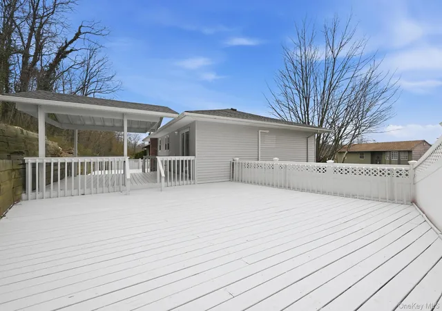 6th image of 9 Harmony Ln, Glen Cove, NY 11542 | MLS# 1020891