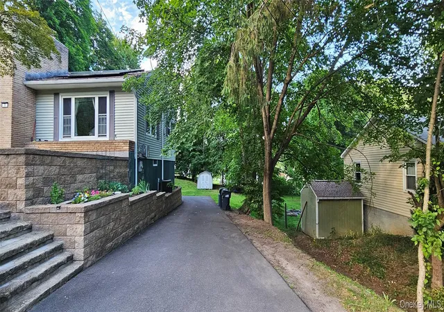 Photo 3 of Single family home for sale at 26 Reservoir Rd, Highland, NY 12528 | MLS# 1020902 | Listing updated on 2026-10-01