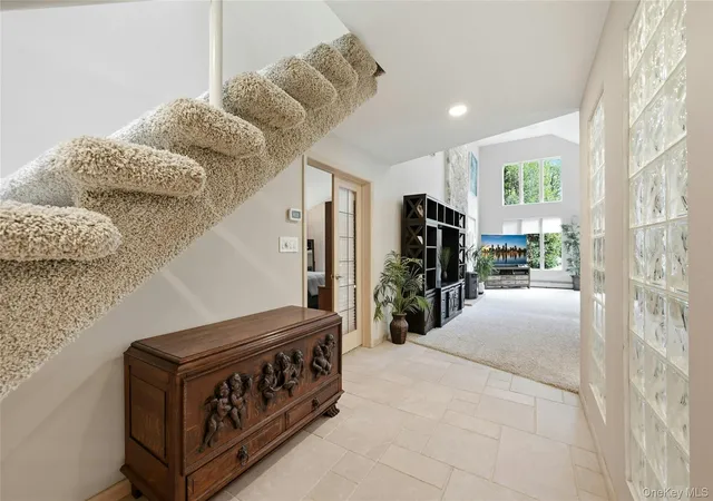 Photo 4 of Single family home for sale at 18 Nicole Ct, Brookhaven, NY 11949 | MLS# 1020918 | Listing updated on 2026-10-01