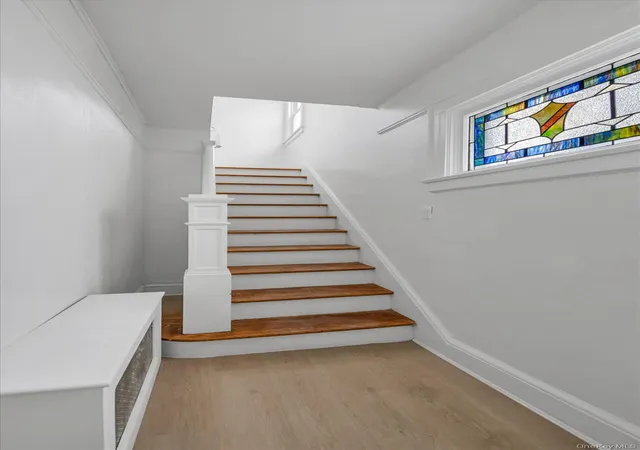 3rd image of 25 N 12Th St, North Hempstead, NY 11040 | MLS# 1020945