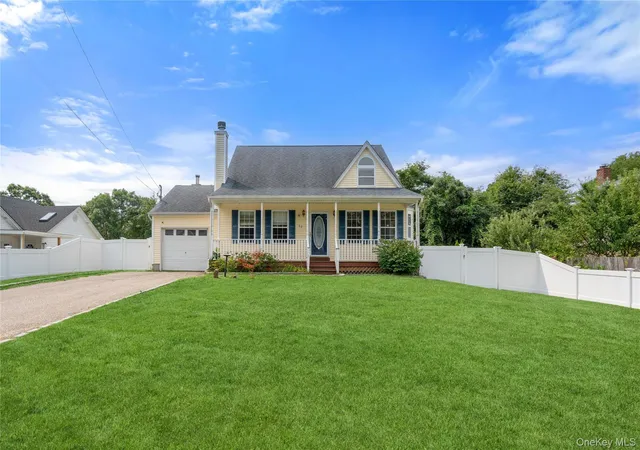 Photo 1 of Single family home for sale at 62 Lombardy Dr, Brookhaven, NY 11967 | MLS# 1020948 | Listing updated on 2026-08-29