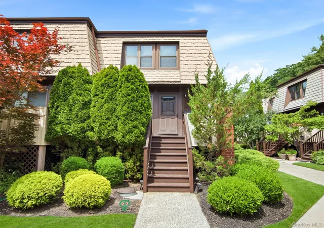 2nd image of 45 Heritage Dr #E, Clarkstown, NY 10956 | MLS# 1020950