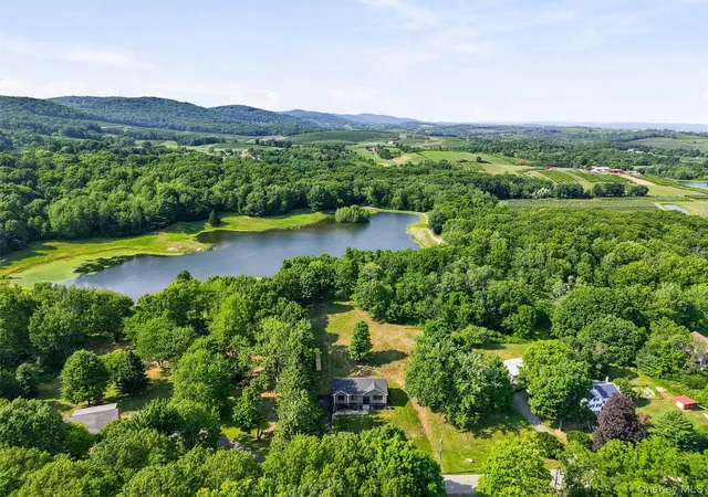 Photo 3 of Sale Pending at 76 Reservoir Rd, Marlboro, NY 12542 | MLS# 1020985 | Listing updated on 2026-09-05