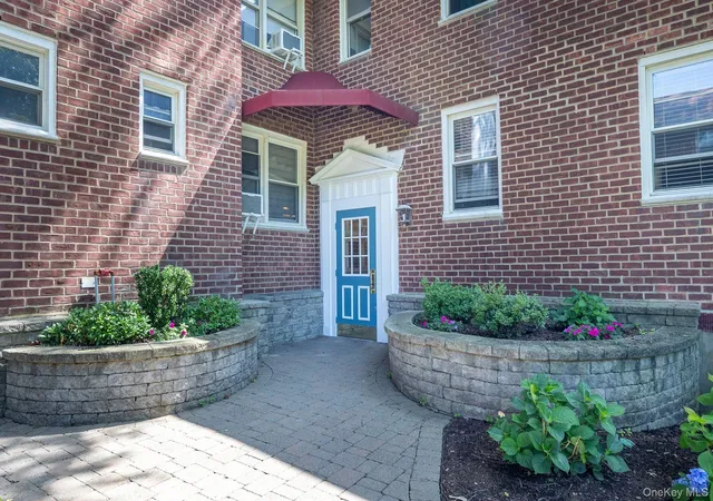 Homes for sale in White Plains, NY | 185 Bryant Ave #1M, White Plains, NY 10605 | MLS# 1020989