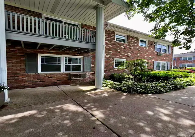 3rd image of 246 Fairharbor Dr #246, Brookhaven, NY 11772 | MLS# 1021006