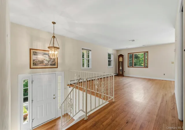 5th image of 431 Bonnie Ct, Yorktown, NY 10598 | MLS# 1021020