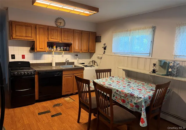 3rd image of 44 Mallard Rd, Hempstead, NY 11756 | MLS# 1021038