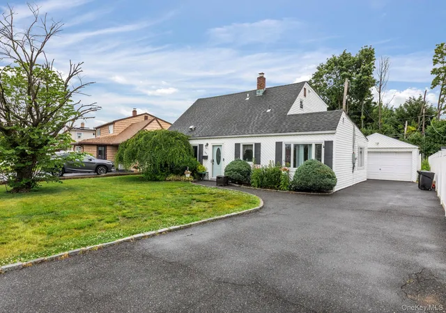 Photo 2 of Sale Pending at 149 Coach Ln, Hempstead, NY 11756 | MLS# 1021069 | Listing updated on 2026-08-01