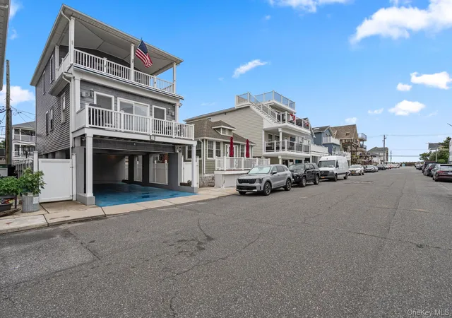 2nd image of 46 Wyoming Ave, Long Beach, NY 11561 | MLS# 1021073
