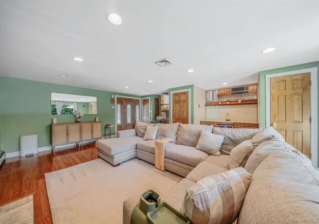 2nd image of 108 Keswick Dr, Islip, NY 11730 | MLS# 1021094
