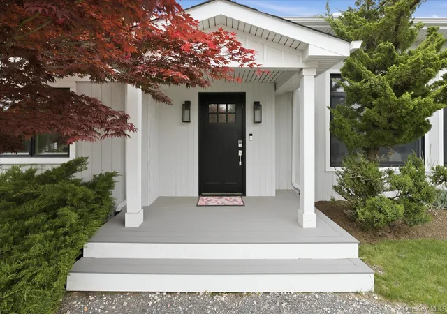2nd image of 4 Stillwaters Ln, Southampton, NY 11978 | MLS# 1021125