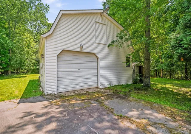 2nd image of 808 S Plank Rd, Wawayanda, NY 10973 | MLS# 1021130