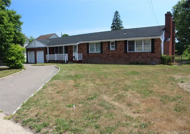 2nd image of 924 Fulton St, Oyster Bay, NY 11735 | MLS# 1021147