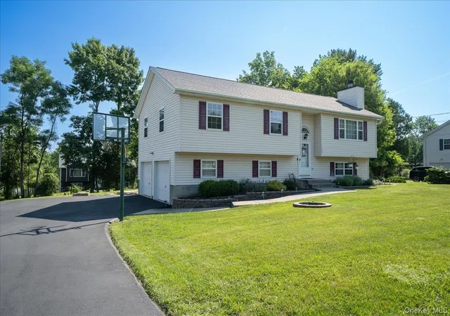 Photo 1 of Single family home for sale at 152 Highland Ave, Monroe, NY 10950 | MLS# 1021151 | Listing updated on 2026-10-07