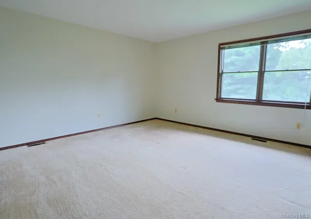 Homes for sale in Middletown, NY | 25 Georges Rd, Middletown, NY 10941 | MLS# 1021180