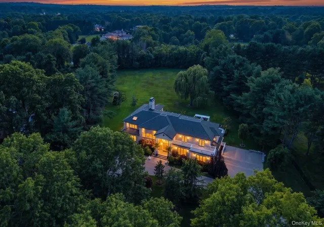 Photo 1 of Mansion for sale at 5 Farmwoods Ln, Oyster Bay, NY 11545 | MLS# 1021182 | Listing updated on 2026-08-06