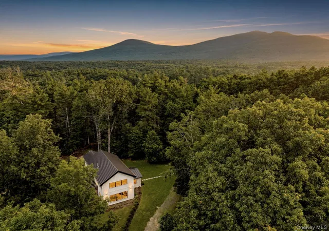 2nd image of 640 Acorn Hill Rd, Olivebridge, NY 12461 | MLS# 1021209