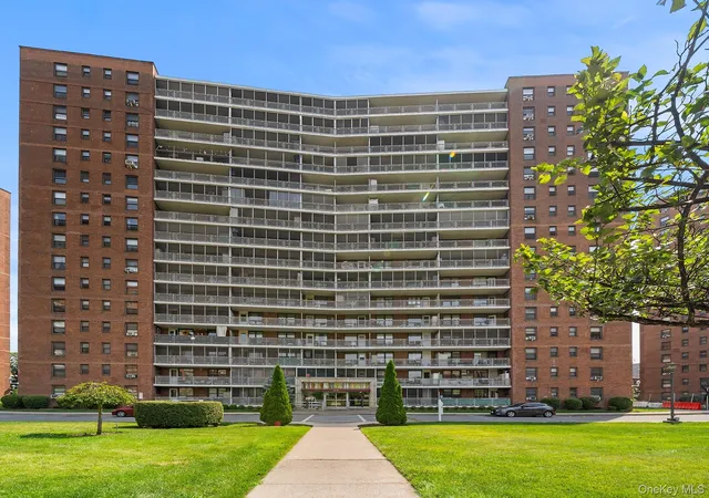 2nd image of 61-35 98Th St, Rego Park, NY 11374