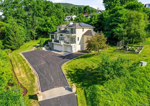 2nd image of 2 Half Moon Rdg, Cornwall, NY 12518 | MLS# 1021232