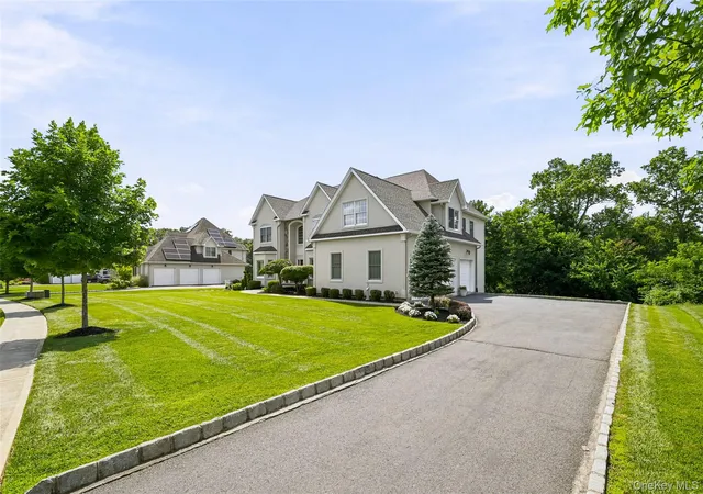 Homes for sale in Clarkstown, NY | 51 Meriwether Trl, Clarkstown, NY 10920 | MLS# 1021238