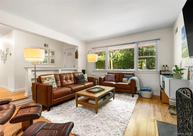 Homes for sale in New Rochelle, NY | 1185 Weaver St, New Rochelle, NY 10804 | MLS# 1021246