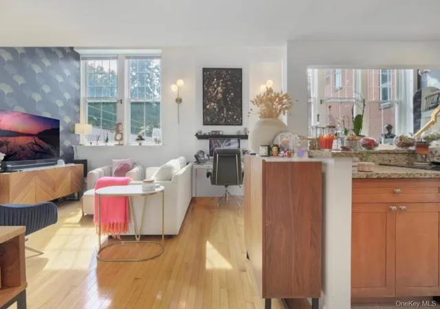 Listing Photo 3 - Condo for sale in building located at 2409 Villa At The Woods, Peekskill, NY 10566
